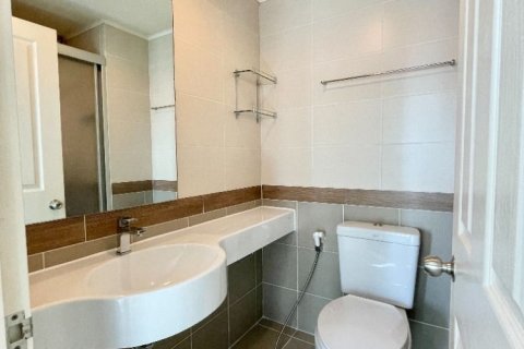 Condo à Bang Phlat, Bangkok, Thaïlande, 2 chambres  № 164499 - photo 11
