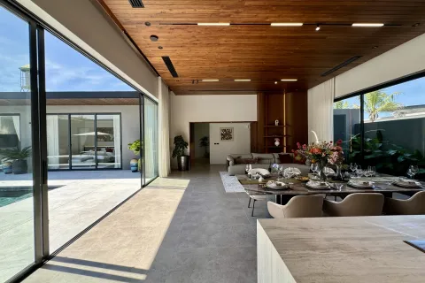 Villa in Phuket, Thailand 4 bedrooms № 164505 - photo 10