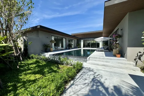 Villa in Phuket, Thailand 4 bedrooms № 164505 - photo 7