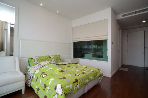 Студия в кондо в Патхум Ване, Бангкок, Таиланд № 149078 - фото 3