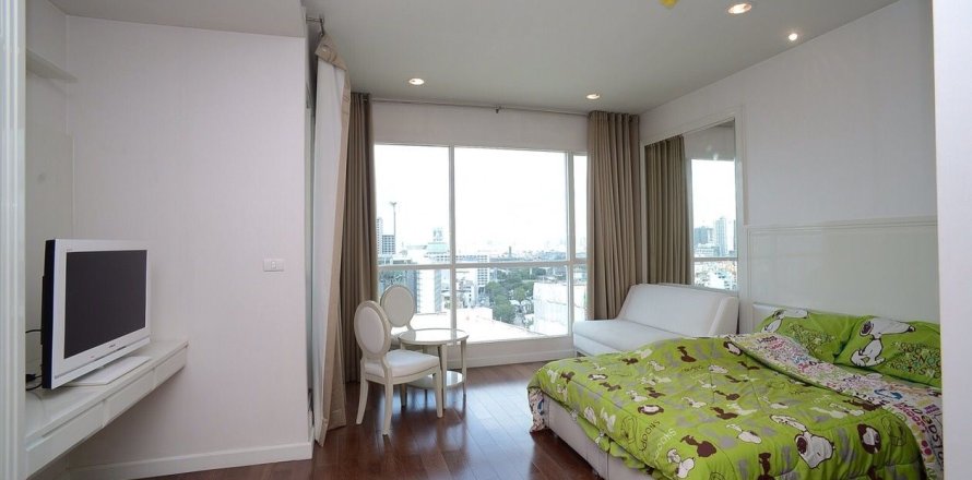 Студия в кондо в Патхум Ване, Бангкок, Таиланд № 149078