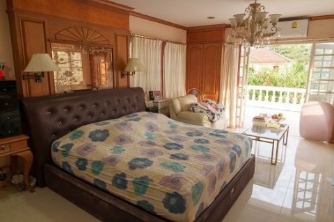 Maison à Thawi Watthana, Bangkok, Thaïlande 4 chambres № 151365 - photo 19