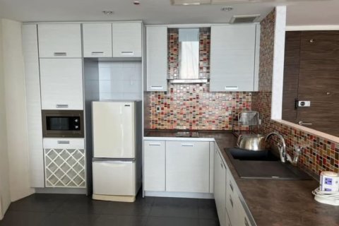 Кондоминиум с 2 спальнями в Кхлонг Сане, Бангкок, Таиланд № 151364 - фото 9