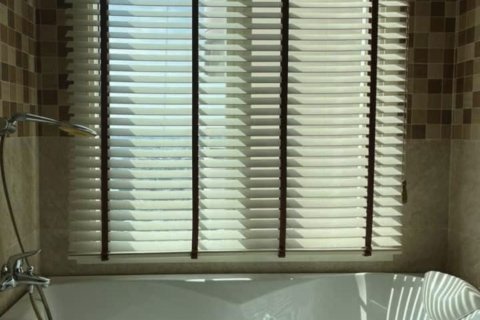 Кондоминиум с 2 спальнями в Кхлонг Сане, Бангкок, Таиланд № 151364 - фото 8