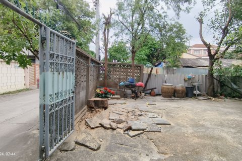 Дом в Чатучаке, Бангкок, Таиланд с 3 спальнями  № 151367 - фото 2