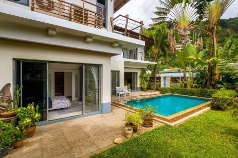 Villa in Kathu, Thailand 4 bedrooms № 151368 - photo 2