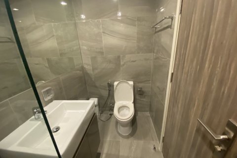 Condo à Khlong Toei, Bangkok, Thaïlande, 2 chambres  № 173307 - photo 8