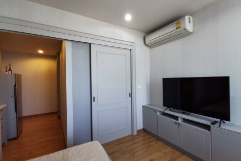 Studio dans le Condo à Phaya Thai, Bangkok, Thaïlande  № 159337 - photo 2