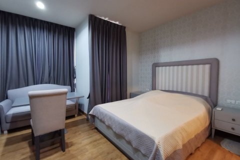 Studio dans le Condo à Phaya Thai, Bangkok, Thaïlande  № 159337 - photo 4