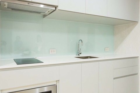 Studio in the Condo in Pathum Wan, Bangkok, Thailand  № 159340 - photo 9