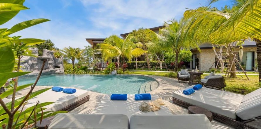 Haus in Ko Samui, Thailand 4 Schlafzimmer № 233568