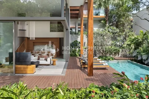 Maison à Phuket, Thaïlande 4 chambres № 167027