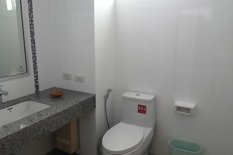 Кондоминиум с 2 спальнями в Районге, Таиланд № 156436 - фото 11