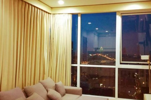 Condo in Bangkok, Thailand, 1 bedroom  № 152612 - photo 2