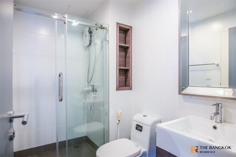 Condo in Bangkok, Thailand, 2 bedrooms № 185111 - photo 4