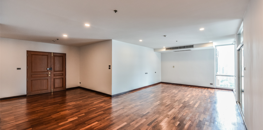 Condo à Bangkok, Thaïlande, 3 chambres  № 188180