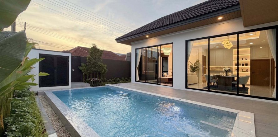 Villa in Phuket, Thailand 3 bedrooms № 167879