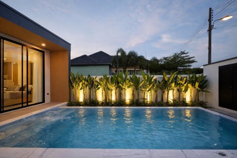 Villa in Phuket, Thailand 3 bedrooms № 167879 - photo 9