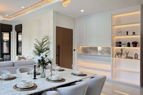 Villa in Phuket, Thailand 3 bedrooms № 167879 - photo 26