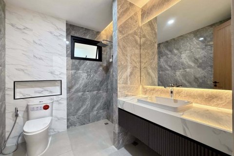 Villa in Phuket, Thailand 3 bedrooms № 167879 - photo 21