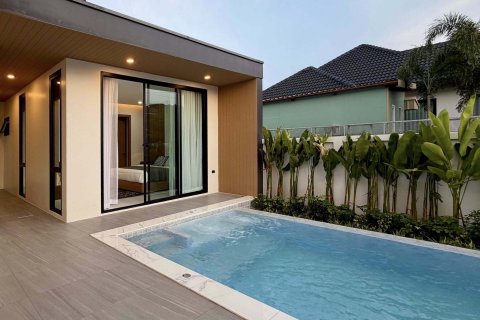 Villa in Phuket, Thailand 3 bedrooms № 167879 - photo 5