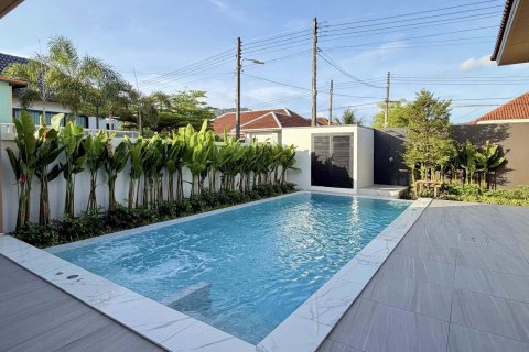 Villa in Phuket, Thailand 3 bedrooms № 167879 - photo 16