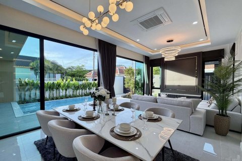Villa in Phuket, Thailand 3 bedrooms № 167879 - photo 4