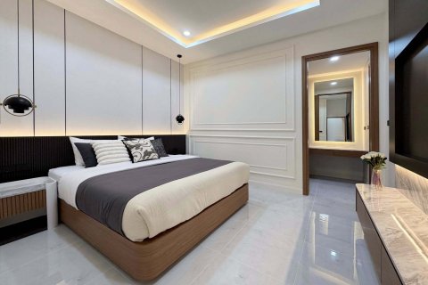 Villa in Phuket, Thailand 3 bedrooms № 167879 - photo 19