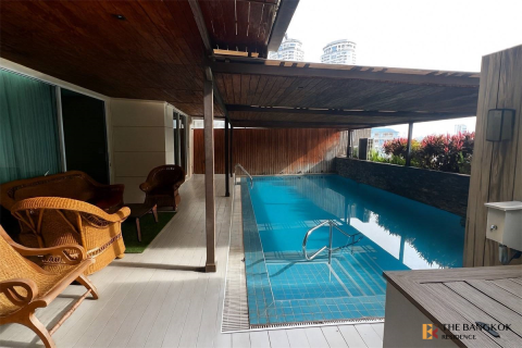 Condo in Bangkok, Thailand, 3 bedrooms  № 186656