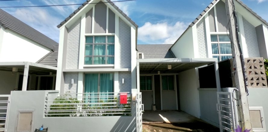ทาวน์เฮาส์ในSan Sai, ประเทศไทย 2 ห้องนอน № 205618