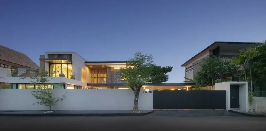 Вилла в Чиангмае, Таиланд с 4 спальнями  № 151827