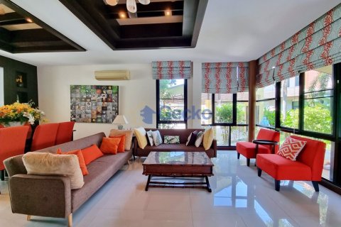 Haus in Pattaya, Thailand 3 Schlafzimmer № 196763 - Foto 28
