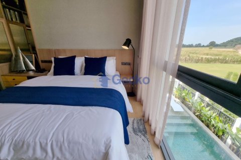 House in Pattaya, Thailand 4 bedrooms № 196759 - photo 19