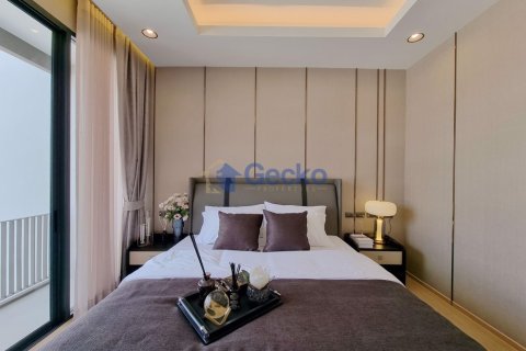 House in Pattaya, Thailand 4 bedrooms № 196759 - photo 13