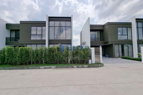 House in Pattaya, Thailand 4 bedrooms № 196759 - photo 30