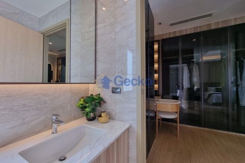 House in Pattaya, Thailand 4 bedrooms № 196759 - photo 15