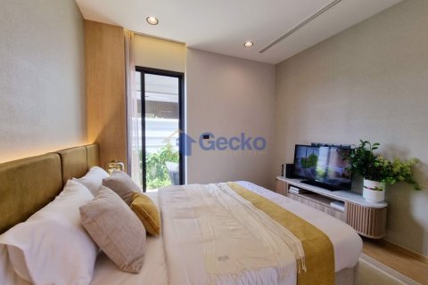 House in Pattaya, Thailand 4 bedrooms № 196759 - photo 9