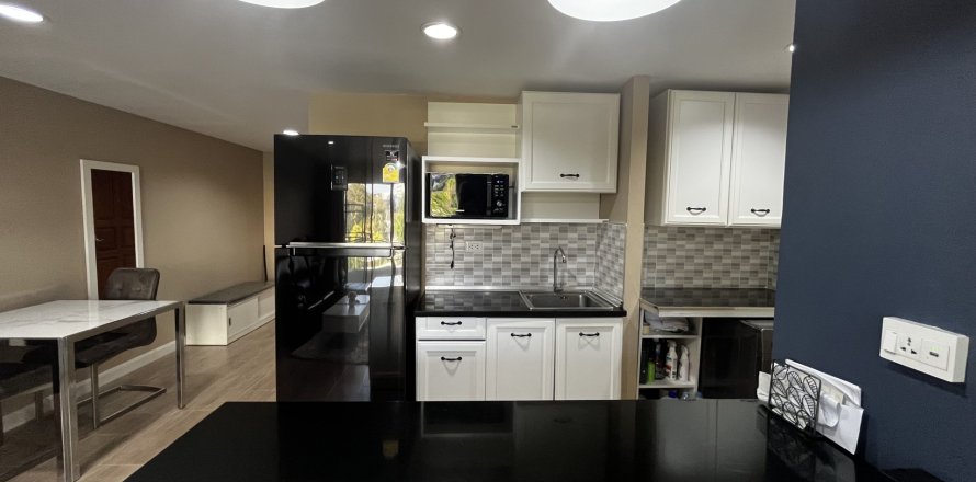 Studio dans le Condo à Chatuchak, Bangkok, Thaïlande  № 159230