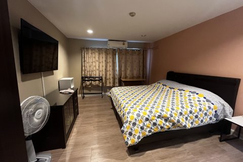 Studio dans le Condo à Chatuchak, Bangkok, Thaïlande  № 159230 - photo 4