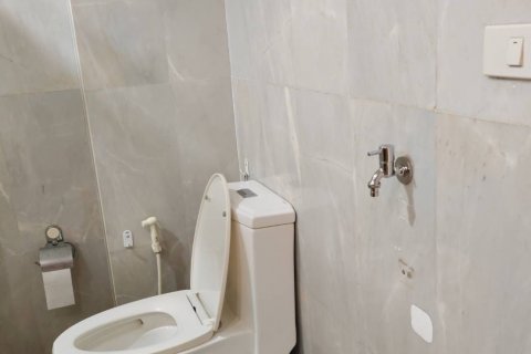 Condo à Phaya Thai, Bangkok, Thaïlande, 2 chambres  № 135390 - photo 12