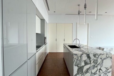 Кондоминиум с 2 спальнями в Банг Раке, Бангкок, Таиланд № 135395 - фото 2