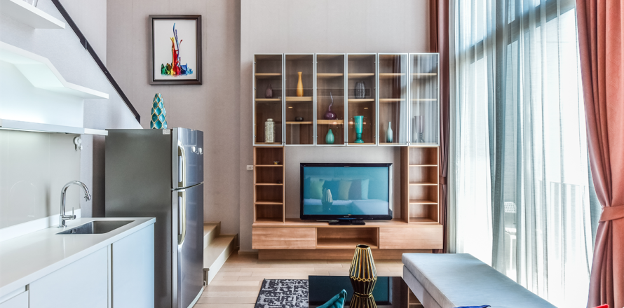 Condo in Bangkok, Thailand, 2 bedrooms  № 184863