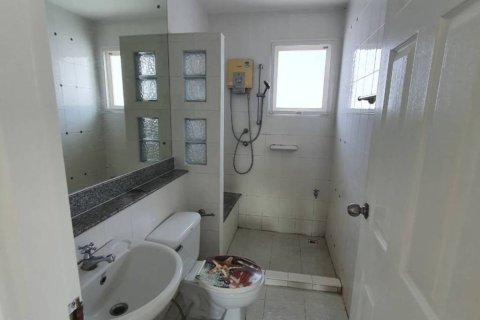 House in Chalong, Thailand 5 bedrooms № 153939 - photo 10