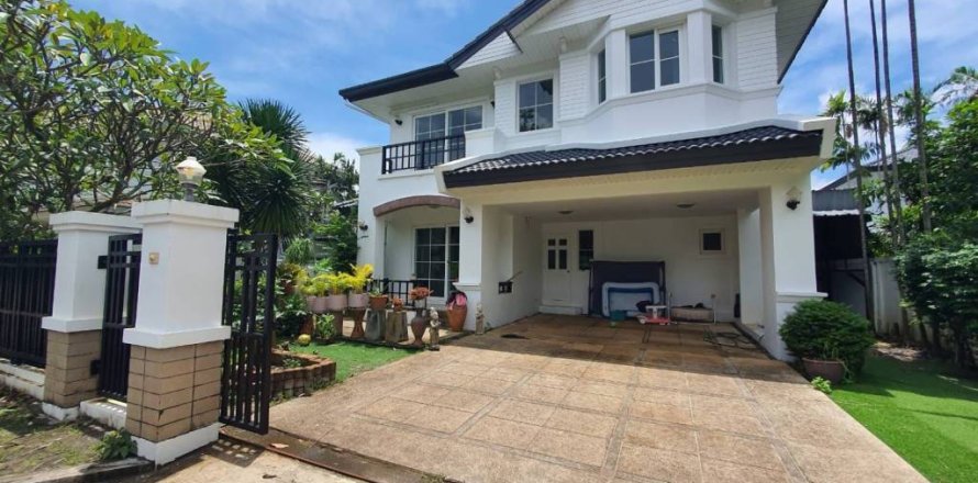 House in Chalong, Thailand 5 bedrooms № 153939