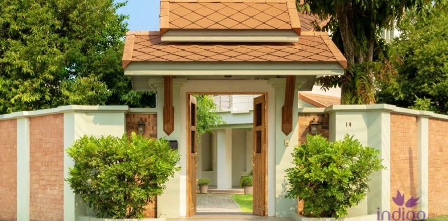 Дом в Чиангмае, Таиланд с 4 спальнями  № 153936