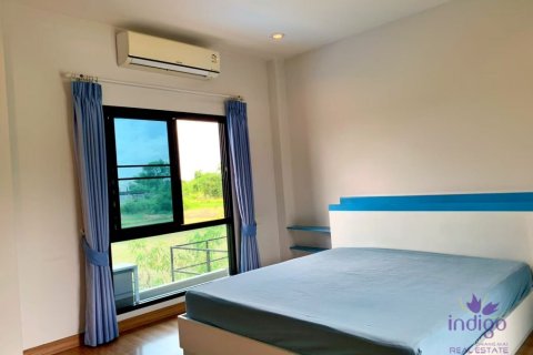 Casa de 4 dormitorios en San Kamphaeng, Tailandia № 202156 - foto 12