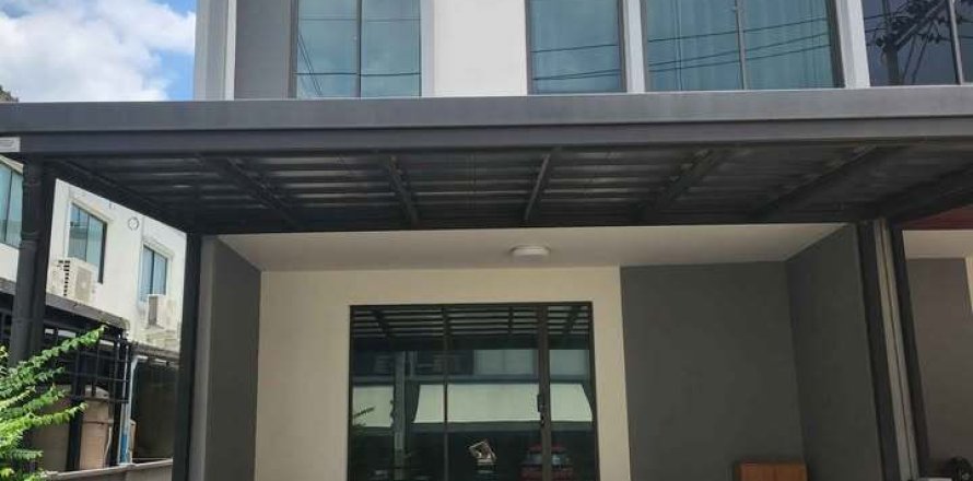 Таунхаус в Сапхансунге, Бангкок, Таиланд с 3 спальнями  № 148737