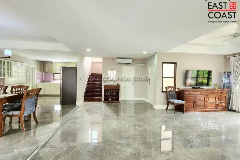 Casa de 3 dormitorios en Pattaya, Tailandia № 212413 - foto 7