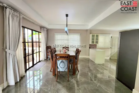 Casa de 3 dormitorios en Pattaya, Tailandia № 212413 - foto 8