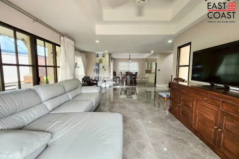 Casa de 3 dormitorios en Pattaya, Tailandia № 212413 - foto 4